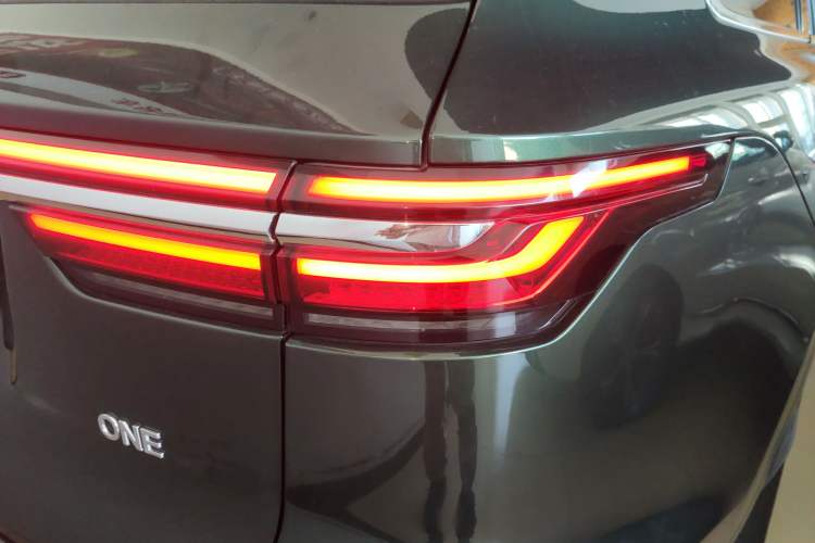 Used Li Auto ONE 2021 Extended-Range 6-Seater Version Right Rear Taillight
