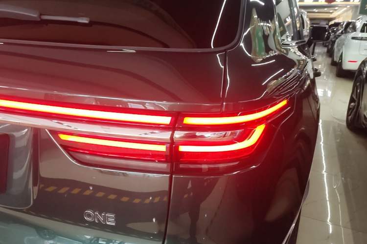 Used Li Auto ONE 2021 Extended-Range 6-Seater Version Right Rear Taillight