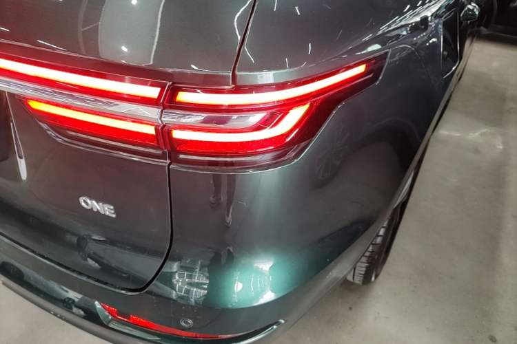 Used Li Auto ONE 2021 Extended-Range 6-Seater Version Right Rear Taillight