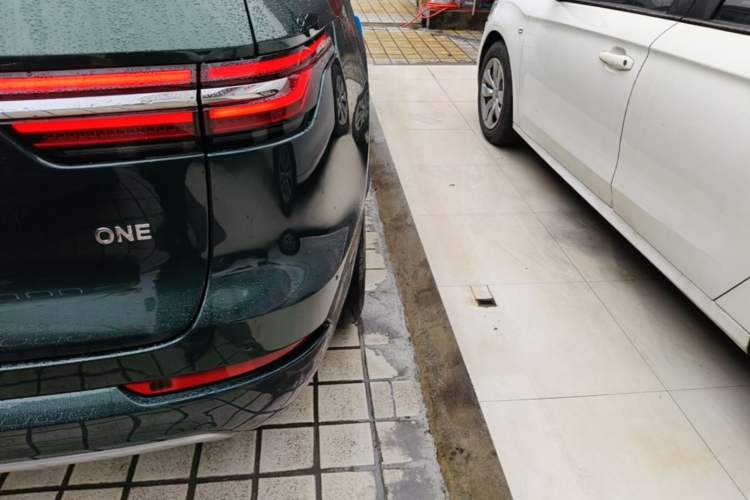 Used Li Auto ONE 2021 Extended-Range 6-Seater Version Right Rear Taillight