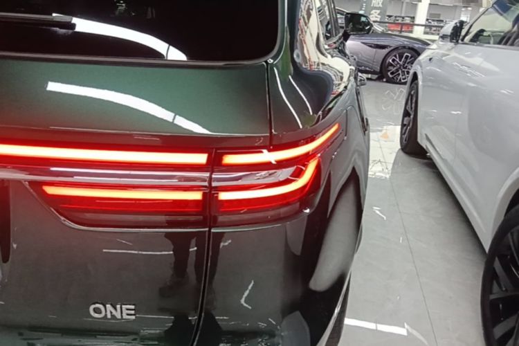 Used Li Auto ONE 2021 Extended-Range 6-Seater Version Right Rear Taillight