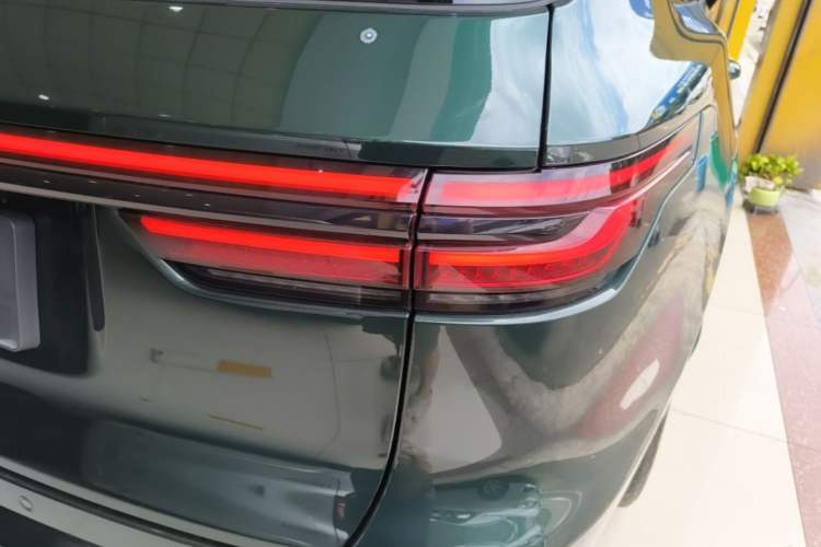 Used Li Auto ONE 2021 Extended-Range 6-Seater Version Right Rear Taillight