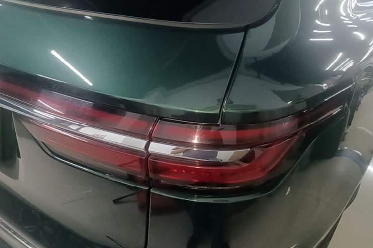 Used Li Auto ONE 2021 Extended-Range 6-Seater Version Right Rear Taillight