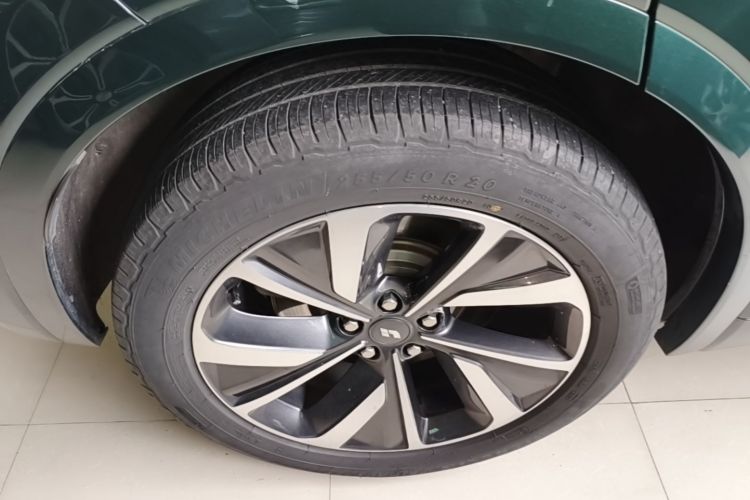 Used Li Auto ONE 2021 Extended-Range 6-Seater Version Right Rear Wheel Hub