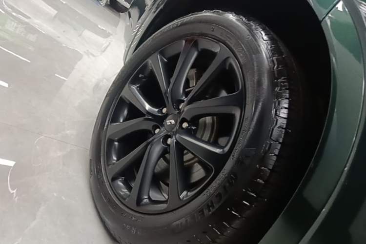Used Li Auto ONE 2021 Extended-Range 6-Seater Version Right Rear Wheel Hub