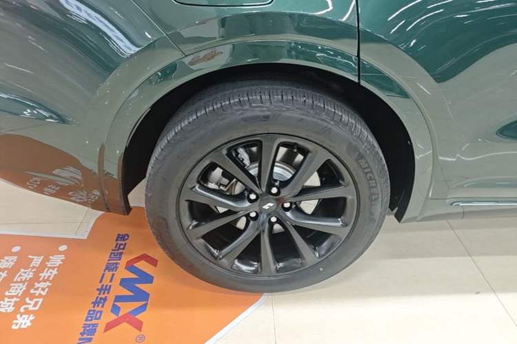 Used Li Auto ONE 2021 Extended-Range 6-Seater Version Right Rear Wheel Hub