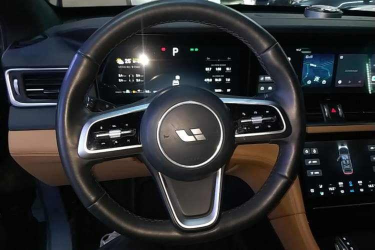 Used Li Auto ONE 2021 Extended-Range 6-Seater Version Steering Wheel