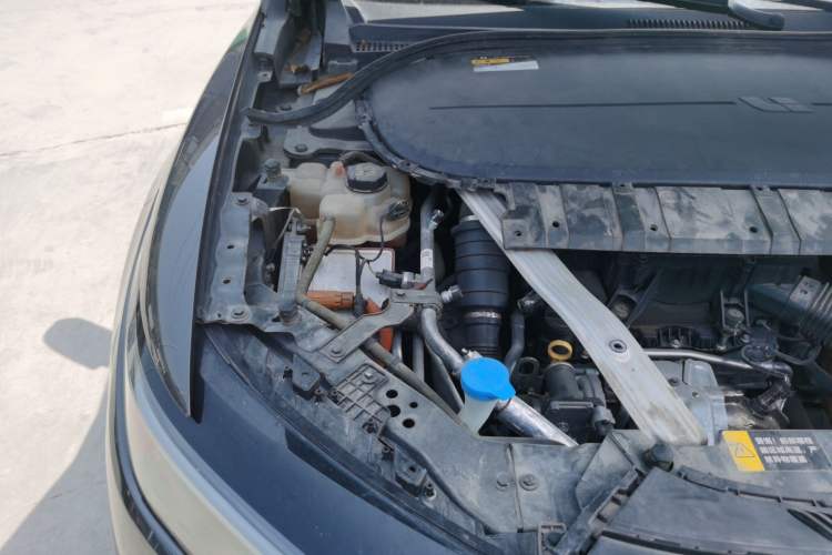 Used Li Auto ONE 2021 Extended-Range 6-Seater Version Engine Bay Right