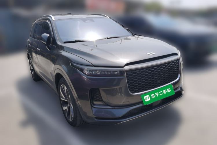 Used Li Auto ONE 2021 Extended-Range 6-Seater Version Front Right 45 Deg