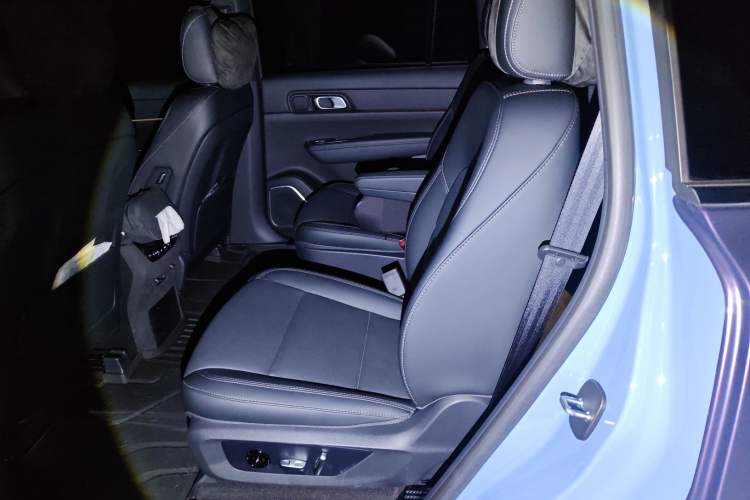 Used Li Auto ONE 2021 Extended-Range 6-Seater Version Left Rear Seat