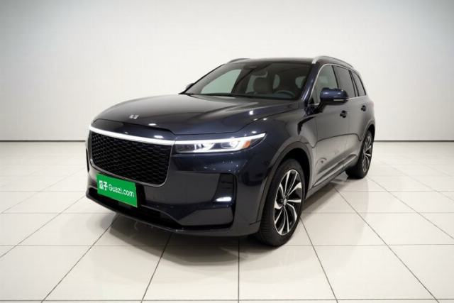 Ojetý Li Auto ONE 2021 Extended-Range 6-Seater Version