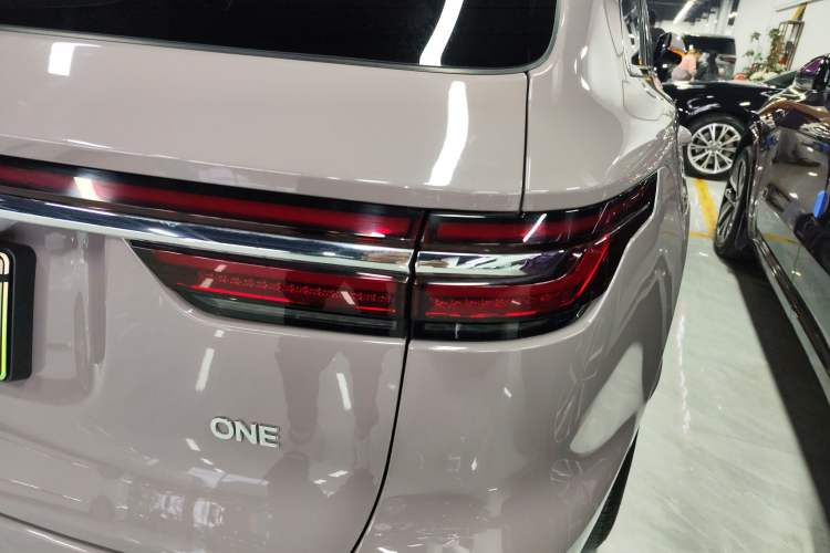 Used Li Auto ONE 2021 Extended-Range 6-Seater Version Exterior 1
