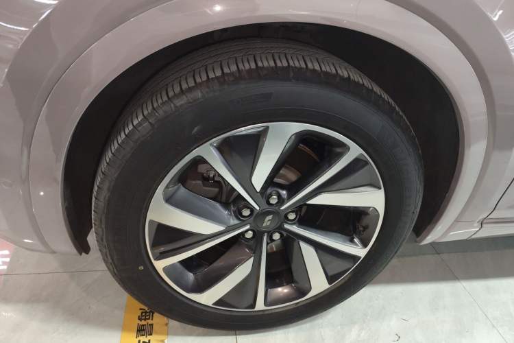 Used Li Auto ONE 2021 Extended-Range 6-Seater Version Exterior 2