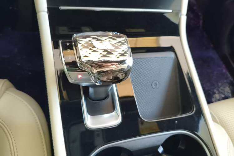 Used Li Auto ONE 2021 Extended-Range 6-Seater Version Gear Lever