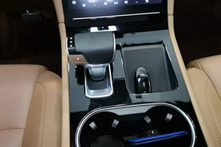 Used Li Auto ONE 2021 Extended-Range 6-Seater Version Gear Lever