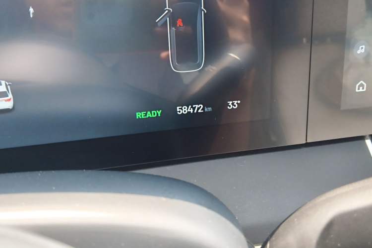 Used Li Auto ONE 2021 Extended-Range 6-Seater Version Odometer Close Up