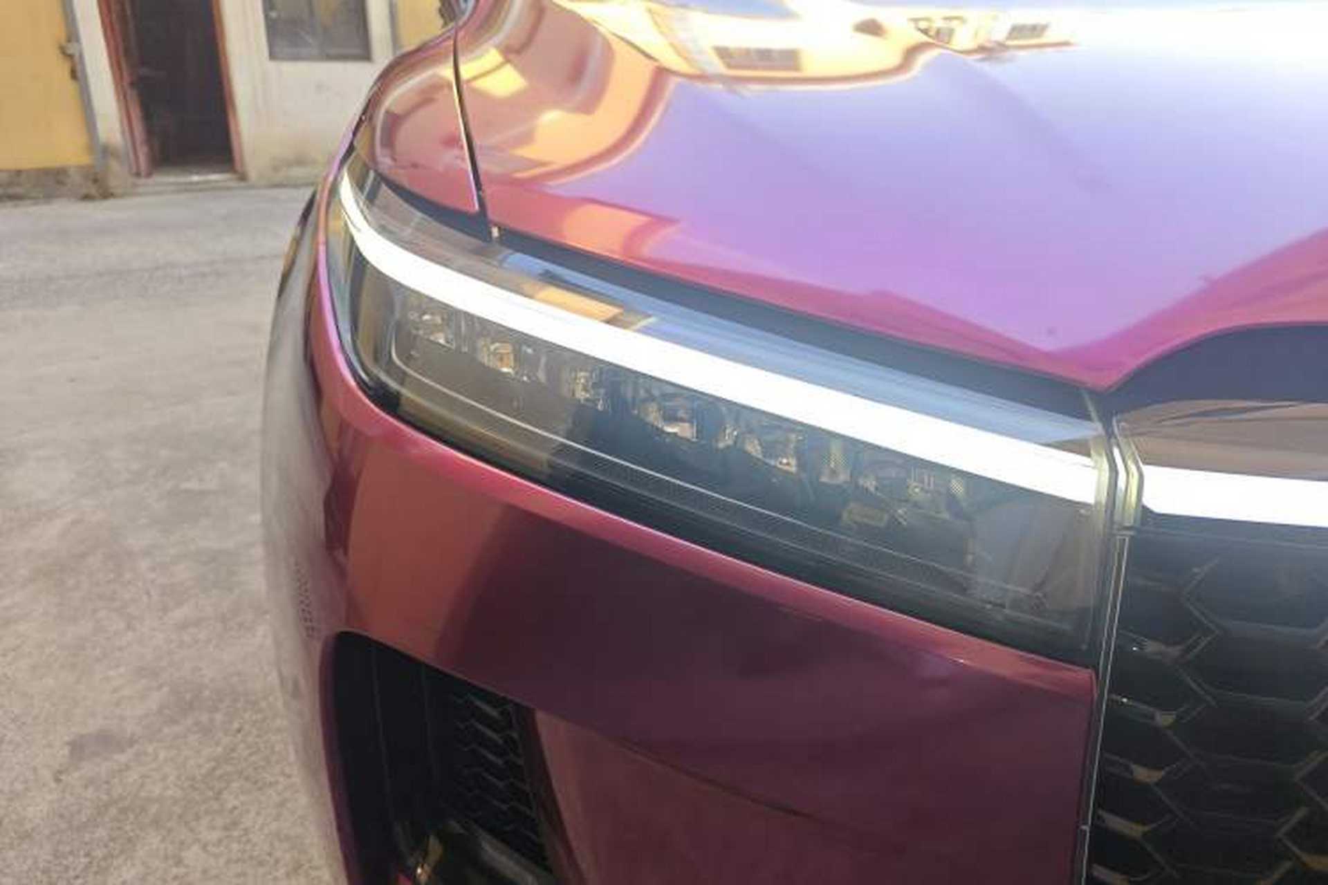 Used Li Auto ONE 2021 Extended-Range 6-Seater Version Right Front Headlight