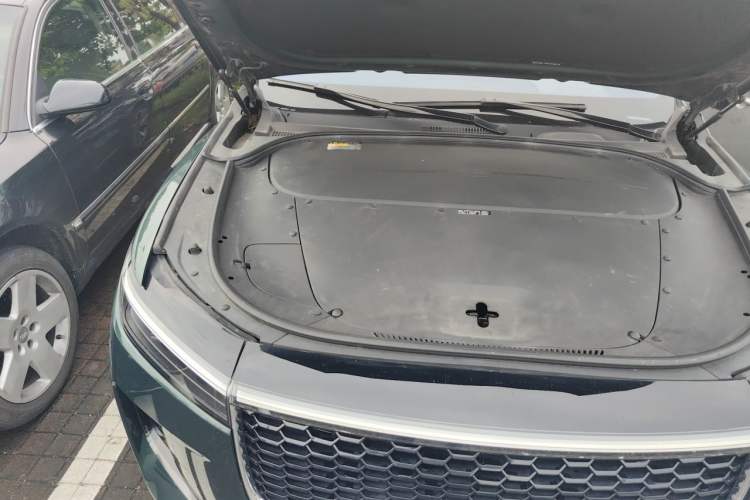 Used Li Auto ONE 2021 Extended-Range 6-Seater Version Engine Bay Right