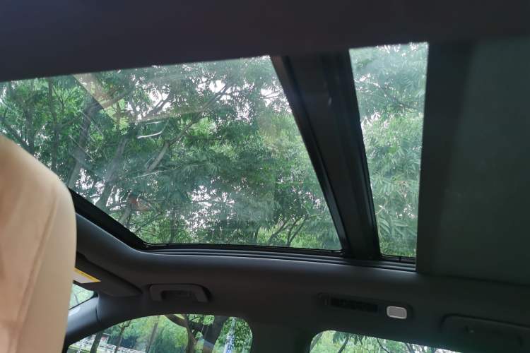 Used Li Auto ONE 2021 Extended-Range 6-Seater Version Headliner