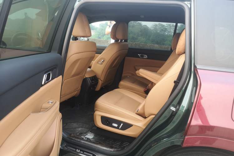 Used Li Auto ONE 2021 Extended-Range 6-Seater Version Left Rear Seat