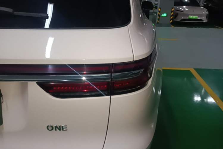 Used Li Auto ONE 2021 Extended-Range 6-Seater Version Right Rear Taillight
