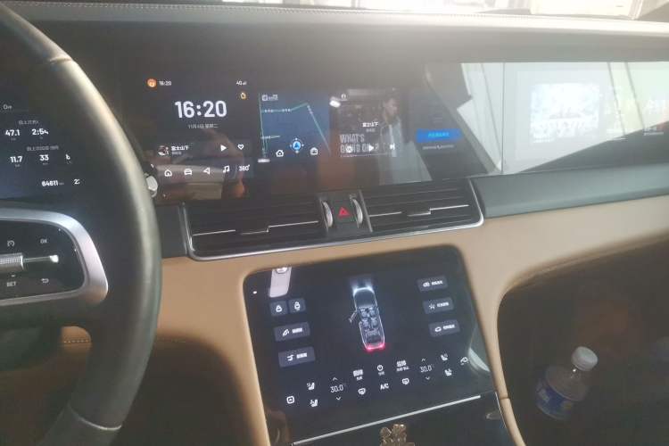Used Li Auto ONE 2021 Extended-Range 6-Seater Version Audio And AC Panel
