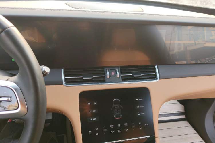 Used Li Auto ONE 2021 Extended-Range 6-Seater Version Audio And AC Panel