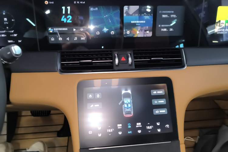 Used Li Auto ONE 2021 Extended-Range 6-Seater Version Audio And AC Panel