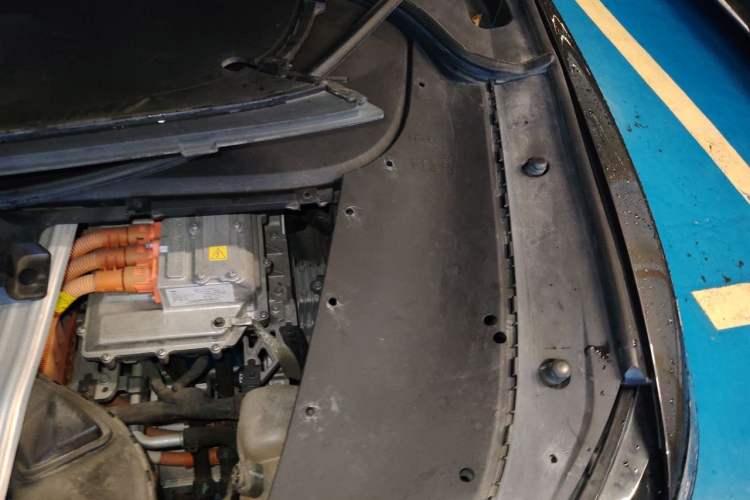 Used Li Auto ONE 2021 Extended-Range 6-Seater Version Engine Bay Left