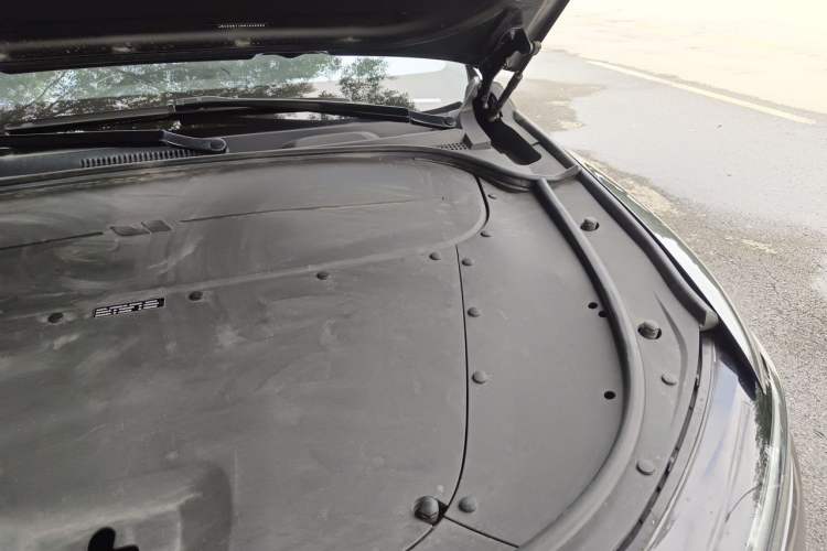 Used Li Auto ONE 2021 Extended-Range 6-Seater Version Engine Bay Left