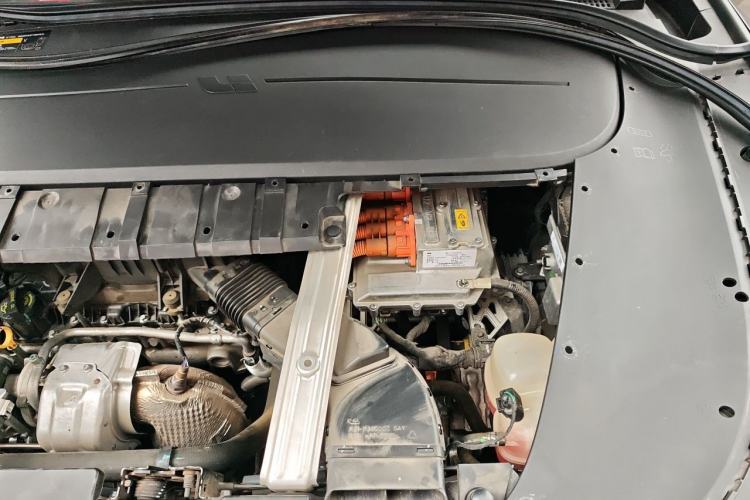Used Li Auto ONE 2021 Extended-Range 6-Seater Version Engine Bay Left