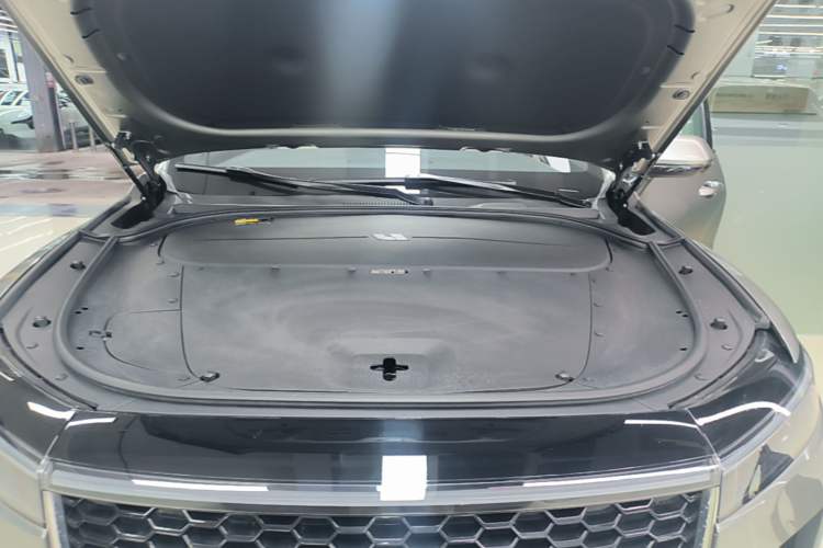 Used Li Auto ONE 2021 Extended-Range 6-Seater Version Engine Bay