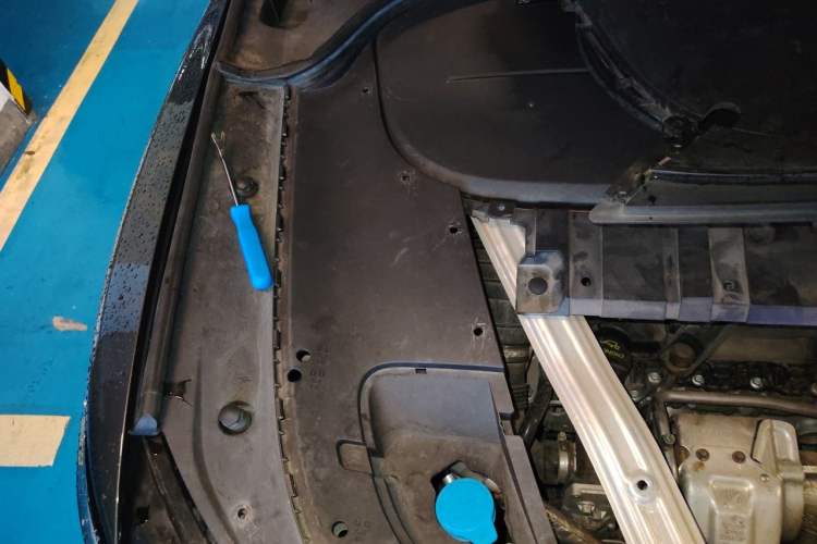 Used Li Auto ONE 2021 Extended-Range 6-Seater Version Engine Bay Right
