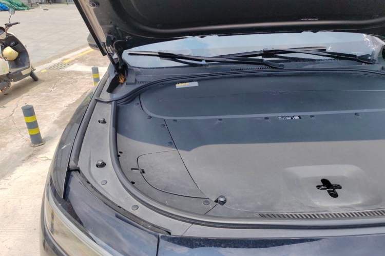 Used Li Auto ONE 2021 Extended-Range 6-Seater Version Engine Bay Right