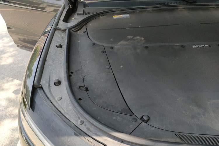 Used Li Auto ONE 2021 Extended-Range 6-Seater Version Engine Bay Right
