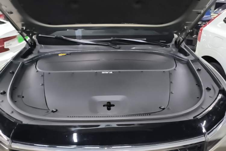 Used Li Auto ONE 2021 Extended-Range 6-Seater Version Engine Bay