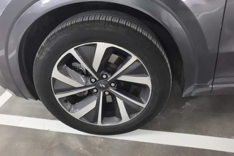 Used Li Auto ONE 2021 Extended-Range 6-Seater Version Exterior 2