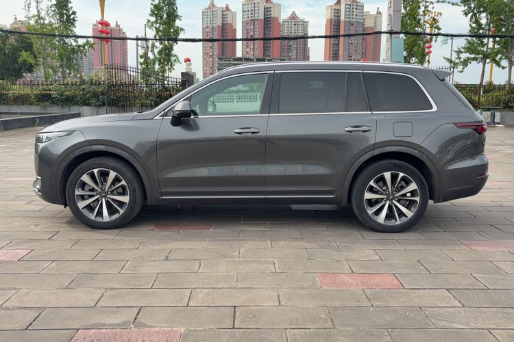 Used Li Auto ONE 2021 Extended-Range 6-Seater Version Exterior 2