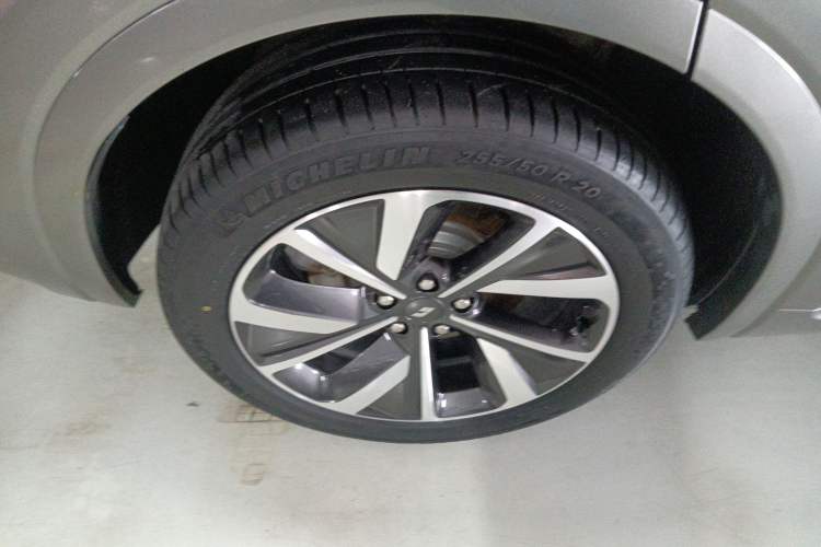 Used Li Auto ONE 2021 Extended-Range 6-Seater Version Exterior 5