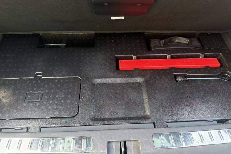 Used Li Auto ONE 2021 Extended-Range 6-Seater Version Exterior 5