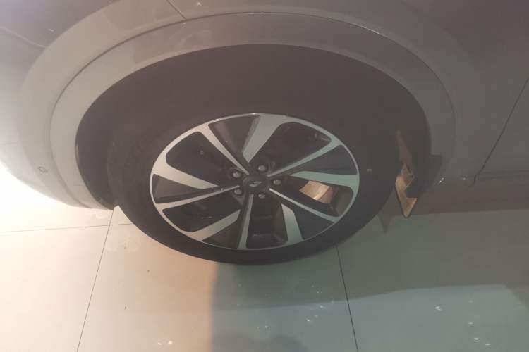 Used Li Auto ONE 2021 Extended-Range 6-Seater Version Exterior 7