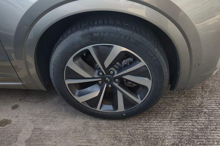 Used Li Auto ONE 2021 Extended-Range 6-Seater Version Exterior 7