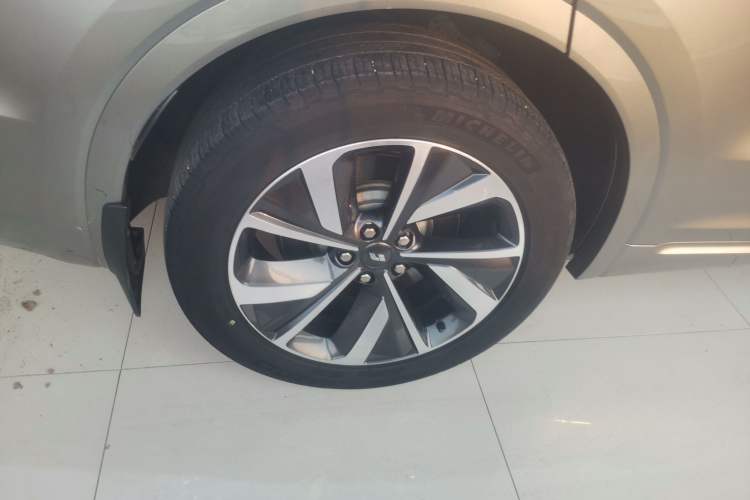 Used Li Auto ONE 2021 Extended-Range 6-Seater Version Exterior 8