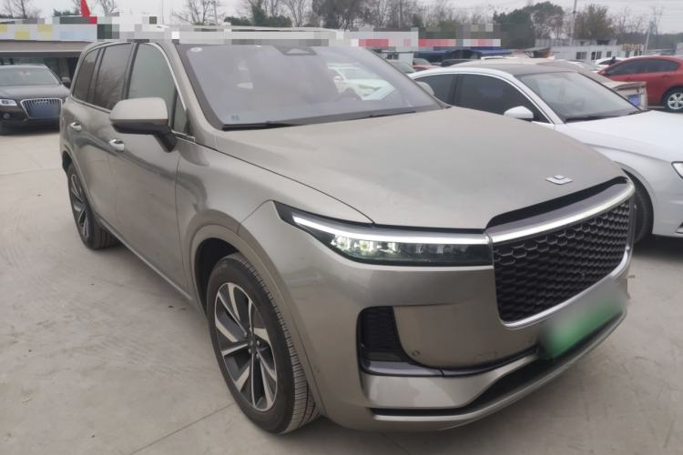 Used Li Auto ONE 2021 Extended-Range 6-Seater Version Front Right 45 Deg