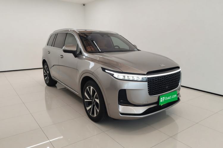 Used Li Auto ONE 2021 Extended-Range 6-Seater Version Front Right 45 Deg