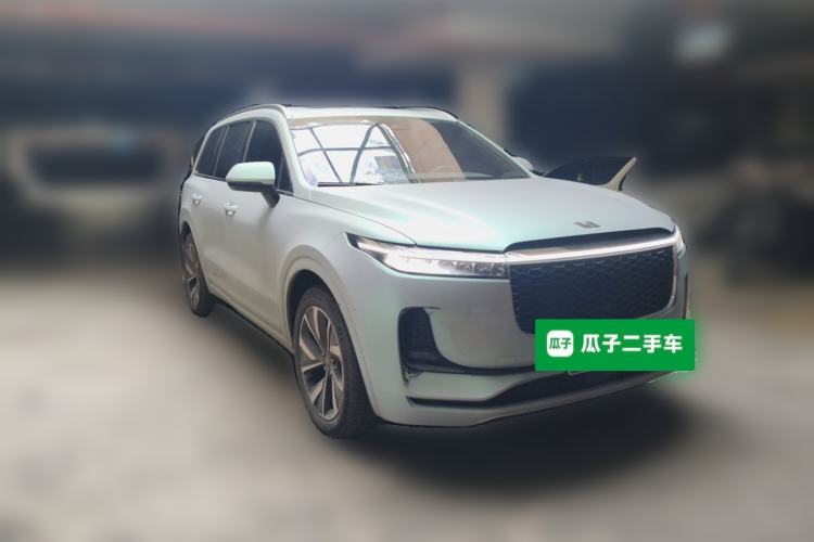 Used Li Auto ONE 2021 Extended-Range 6-Seater Version Front Right 45 Deg