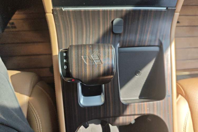 Used Li Auto ONE 2021 Extended-Range 6-Seater Version Gear Lever