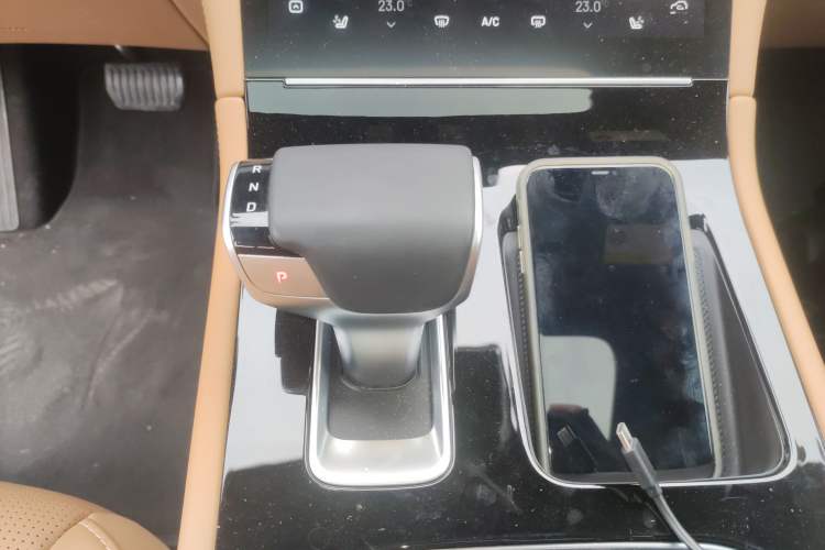 Used Li Auto ONE 2021 Extended-Range 6-Seater Version Gear Lever
