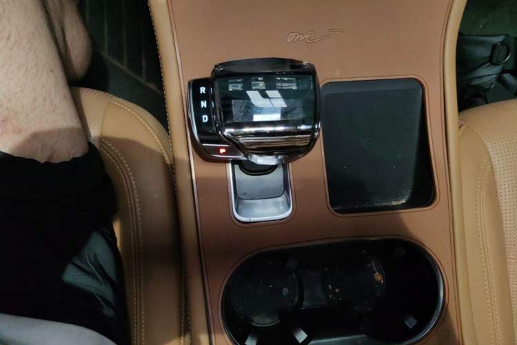 Used Li Auto ONE 2021 Extended-Range 6-Seater Version Gear Lever