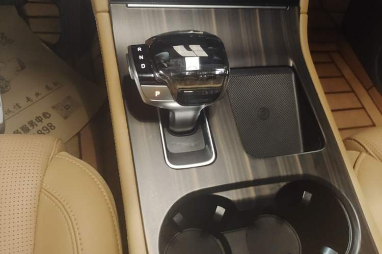 Used Li Auto ONE 2021 Extended-Range 6-Seater Version Gear Lever